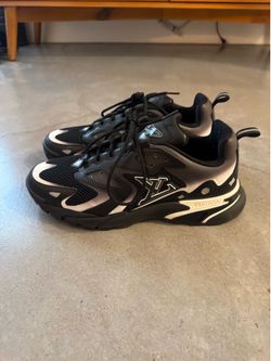 Louis Vuitton Tactic Runners