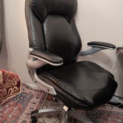 LA Z Boy Office Chair