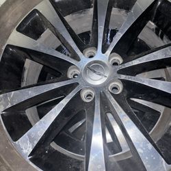 Chrysler 200 Stock Wheels 