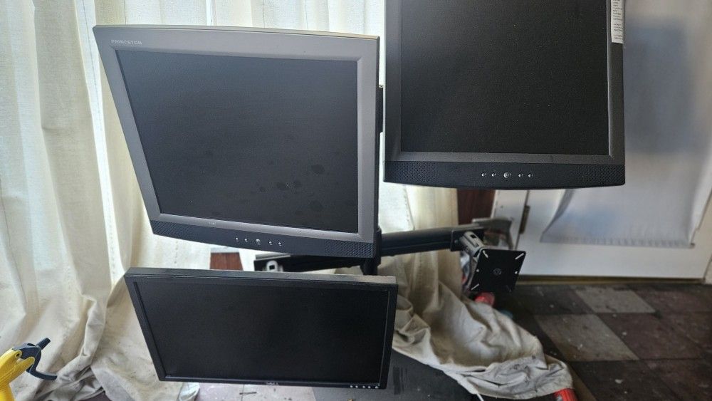 Computer Monitor Stand & Monitors