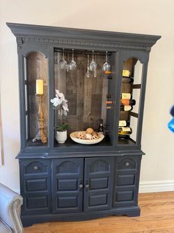 Wine cabinet / buffet