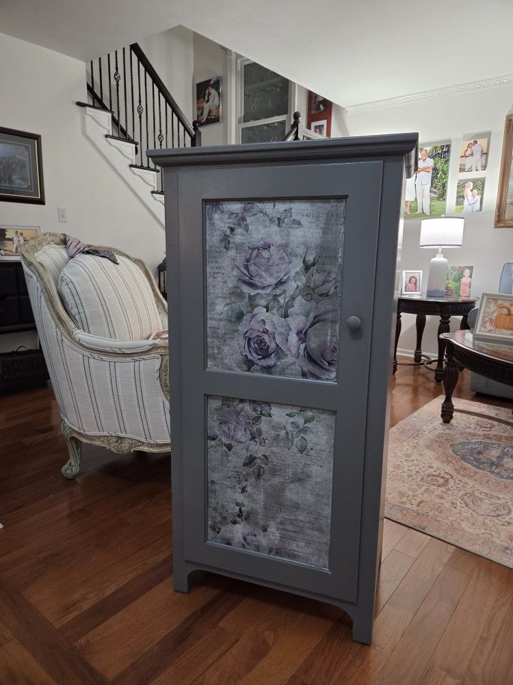 Small Armoire / Cabinet 