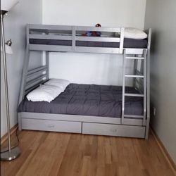 Twin/Full bunk bed + 2 mattress