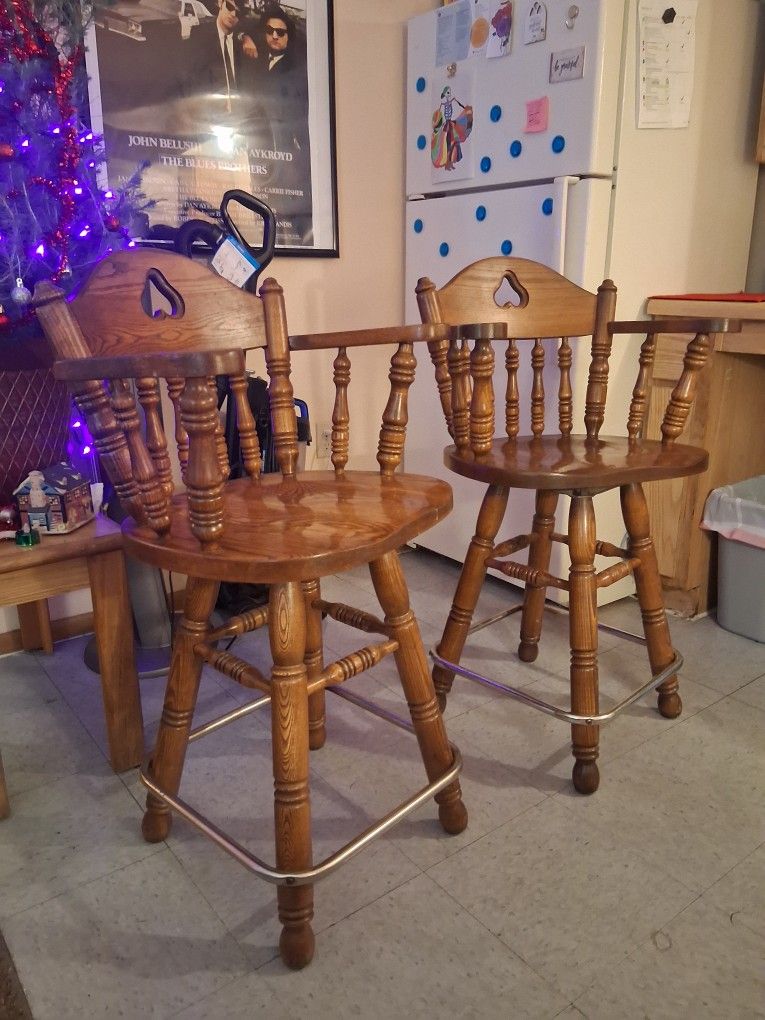 Pinewood Barstool Chairs!