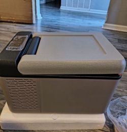 VEVOR 12 Volt Refrigerator 10 Qt, Portable Mini Freezer (-4℉~68℉) with APP Control Car Compressor Fridge Cooler