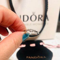 Pandora Ring. Size 7