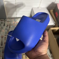 ADIDAS YEEZY SLIDE AZURRE 