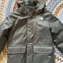 North Face Parka With Fur Lined Hood -550 Dryvent Jacket - Kid Size 10/12