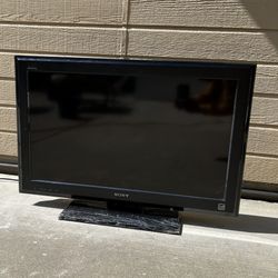 Sony Bravia 26” Tv With Remote 