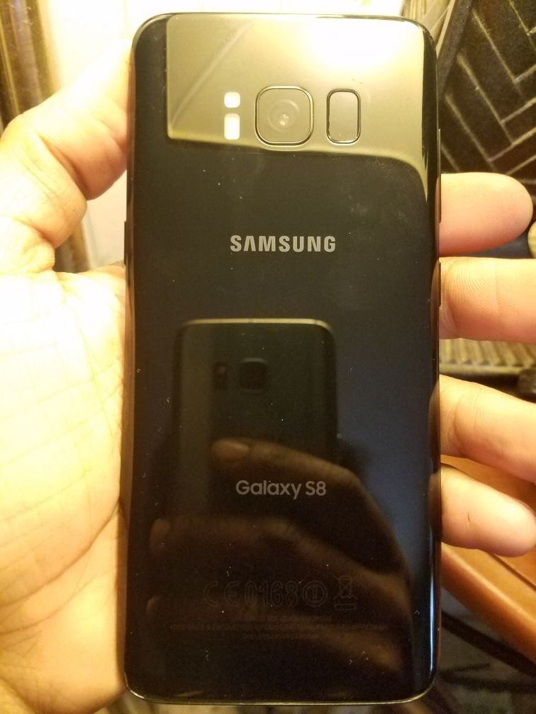 5.8" Samsung Galaxy S8 64GB Boost Mobile cracked glass SM-G950U