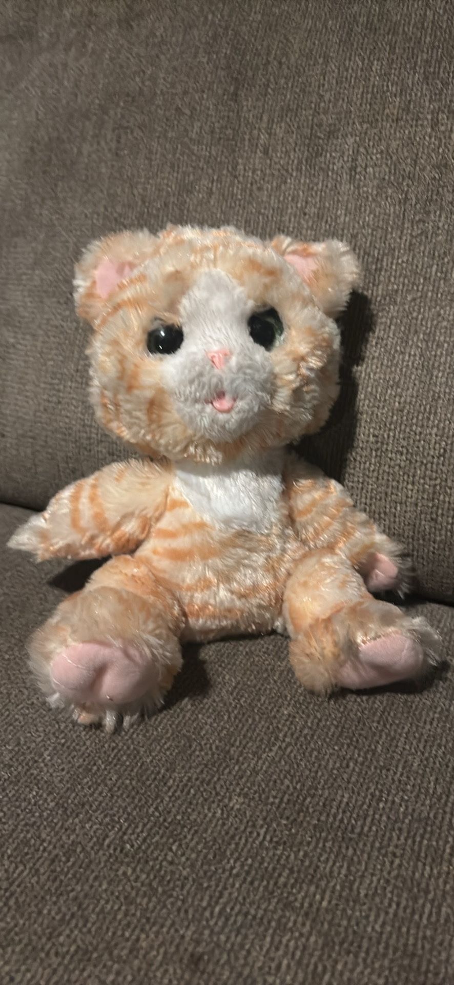 FurReal Hasbro Cuddlin Cara Cat Plush Kitten