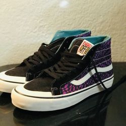 Brand New Men’s Vans Mid Tops