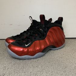 VNDS NIKE FOAMPOSITE METALLIC RED SIZE 7.5