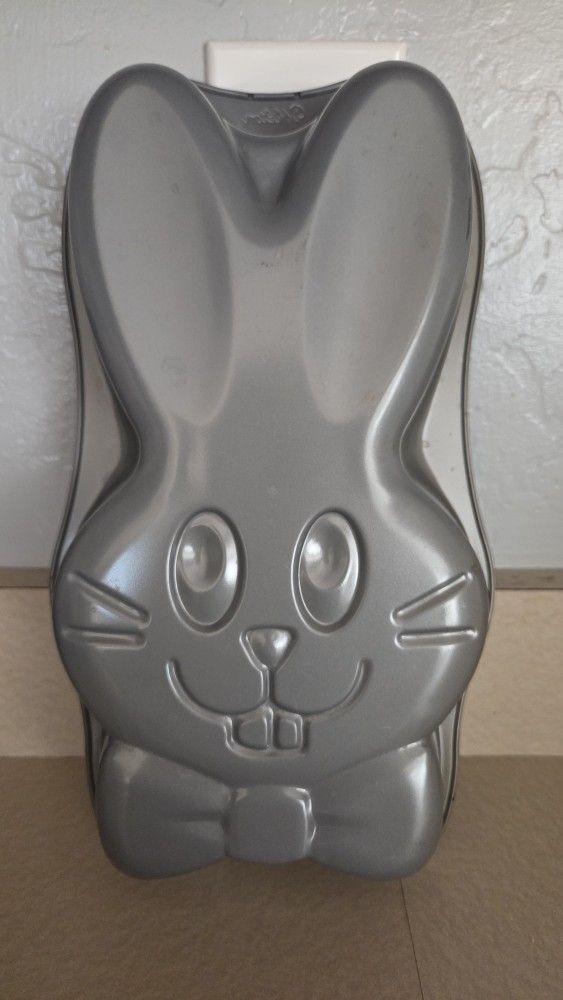 Bunny Cake Pan