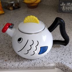 Cute Vintage Kamenstein Whistling Fish Tea Kettle