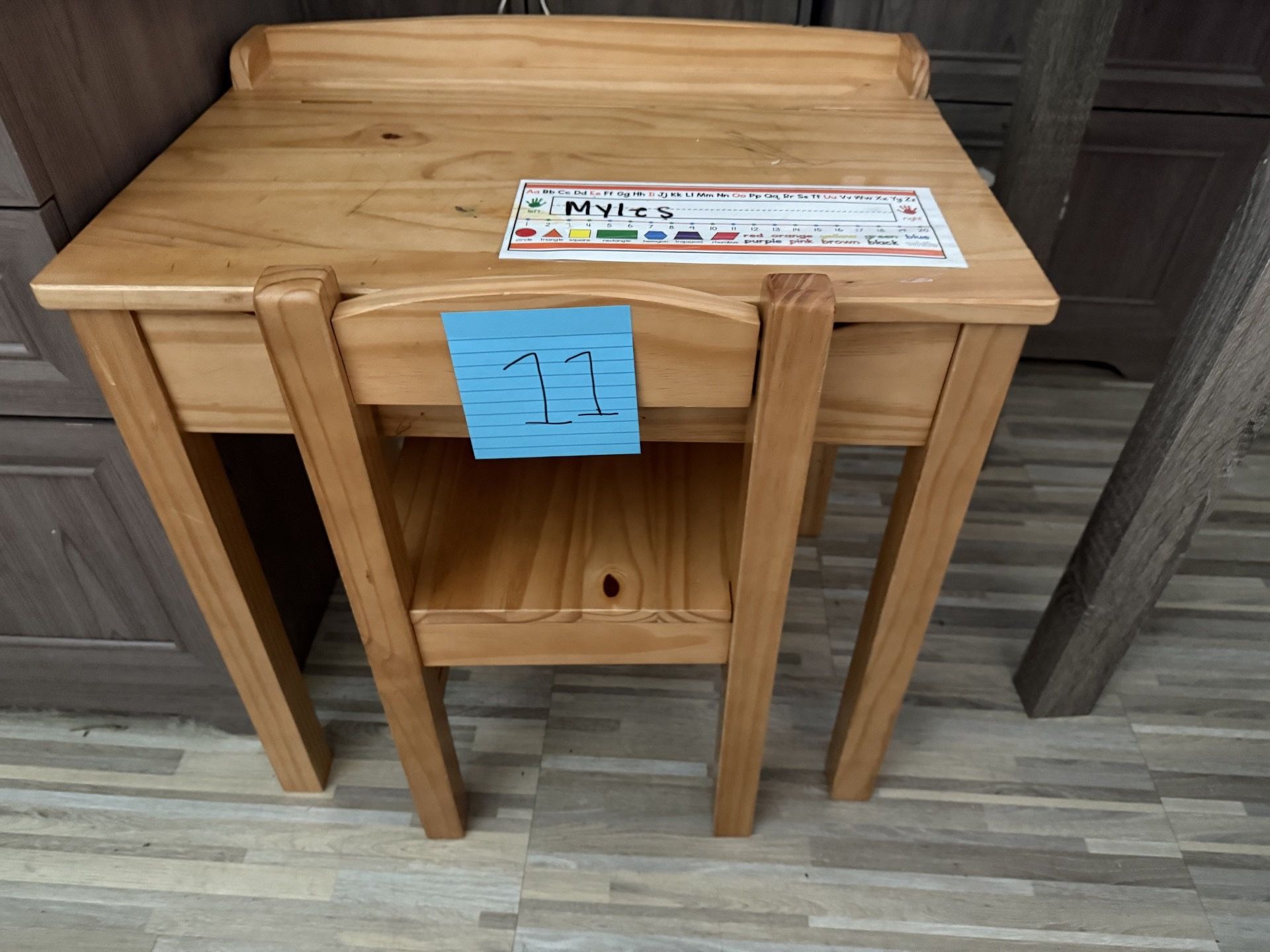 #11 Kid School Desk