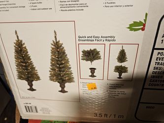 3.5' prelit Christmas tree 