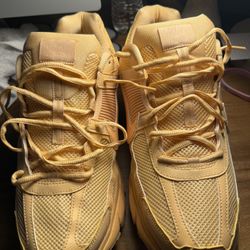 Nike Vomero Size 15