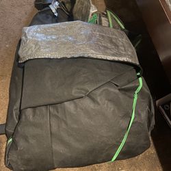 Vegetable grow tent