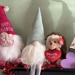 Valentines Plush Love Gifts Dunn 