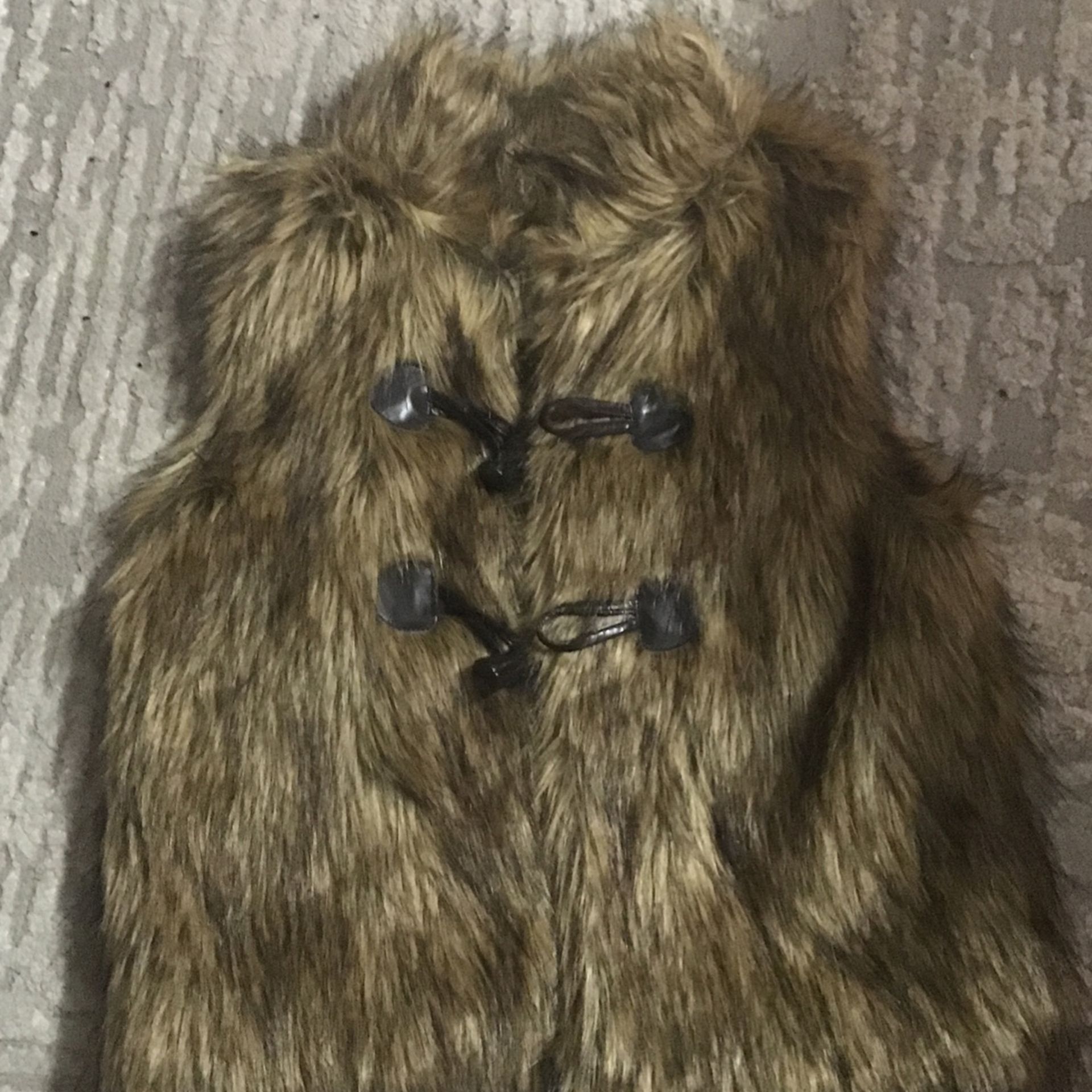 Faux Fur Vest Girls Size 8-10