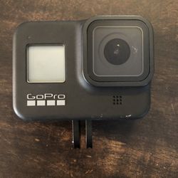 GoPro Hero 8 + Accessories 