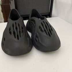 Yeezy Foam Runners