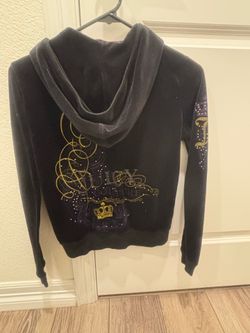 4 small women hoodies