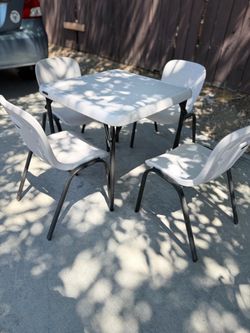 Lifetime Children's Square Table and 4 Chairs Set