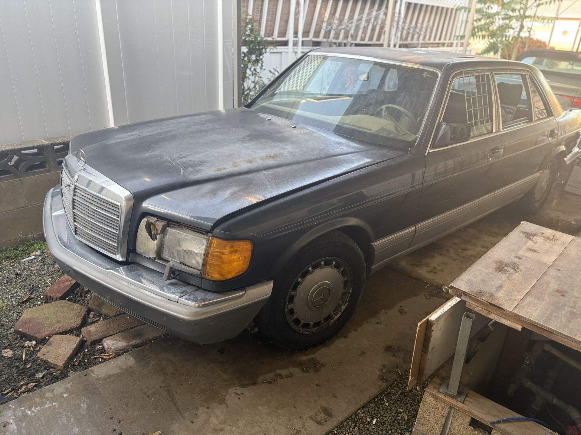 Mercedez Benz 