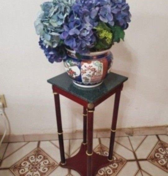 Chinese Vase Flowers And Table