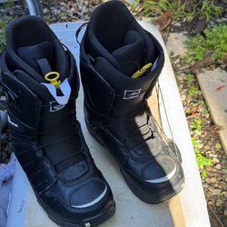 Snowboard Boots In Good Condition Size Us 11