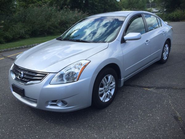 2012 Nissan Altima 2.5S Incredibly Clean for Sale in