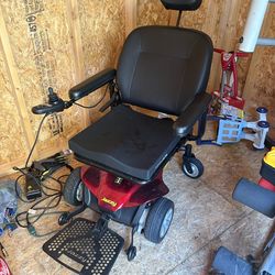3 months old chair