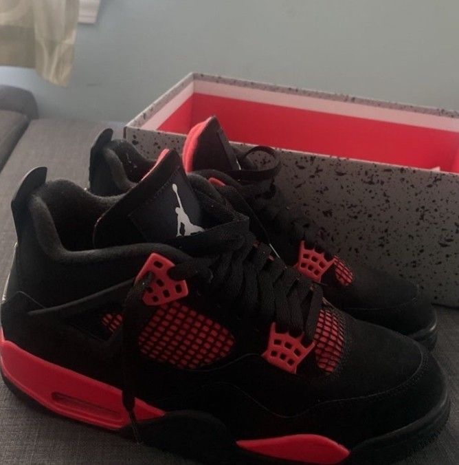 Air Jordan Retro 4 Red Thunder