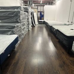 Pillowtop Mattresses Starting At $100! First Come First Serve 