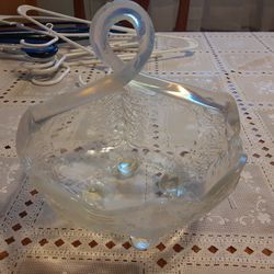  REALLY NICE LOOKING VINTAGE  GLASS  BOWL 