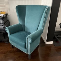 Thomasville Emerald green wingback chair