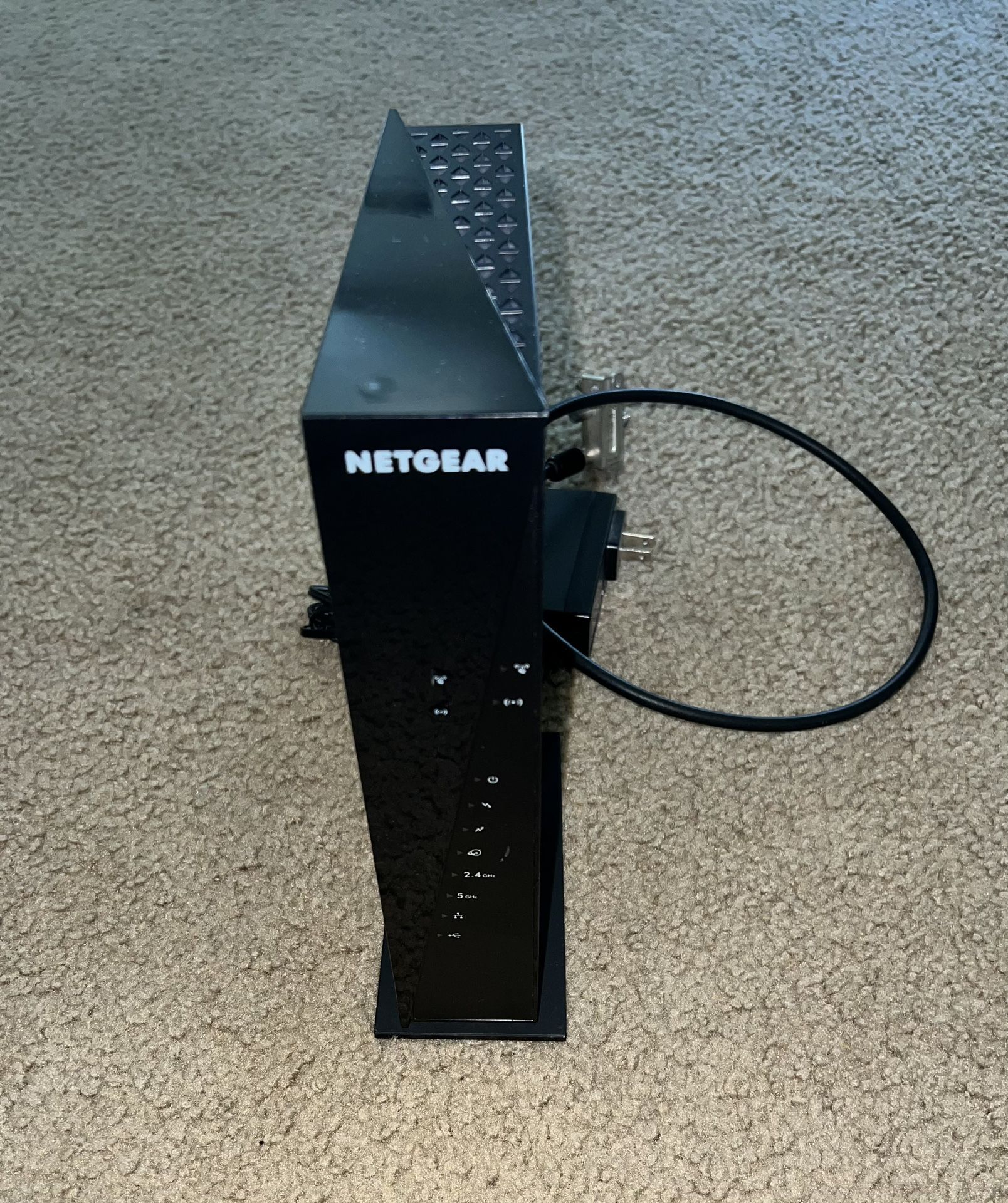Netgear AC1750 WiFi  Cable Modem Router