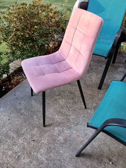 Vanity chair