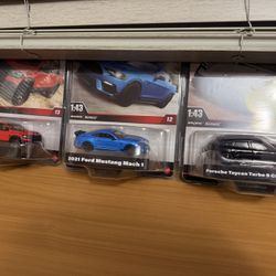 Hot wheels premium 1:43