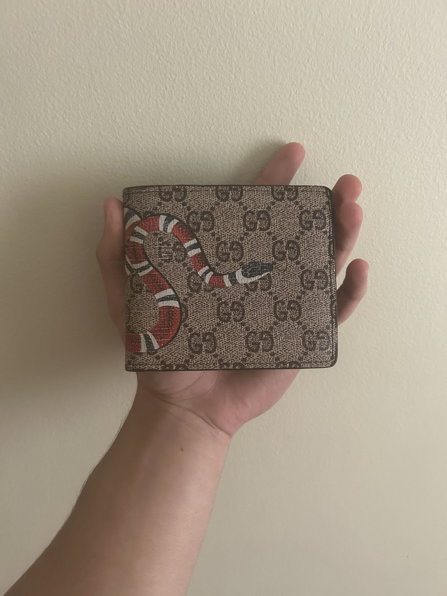 Gucci Wallet 💳