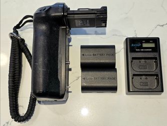BG-R10 Battery Grip + 2 Batteries + Charger – EOS R6/R5