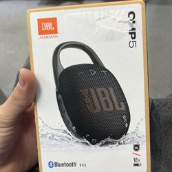 brand new sealed in box jbl clip 5 bluetooth