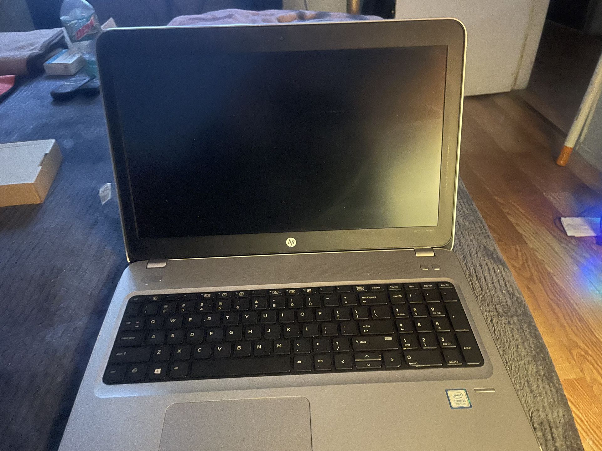 Laptops sale also iPads and others 7th-8th Gen more Weekend Xmas Sale