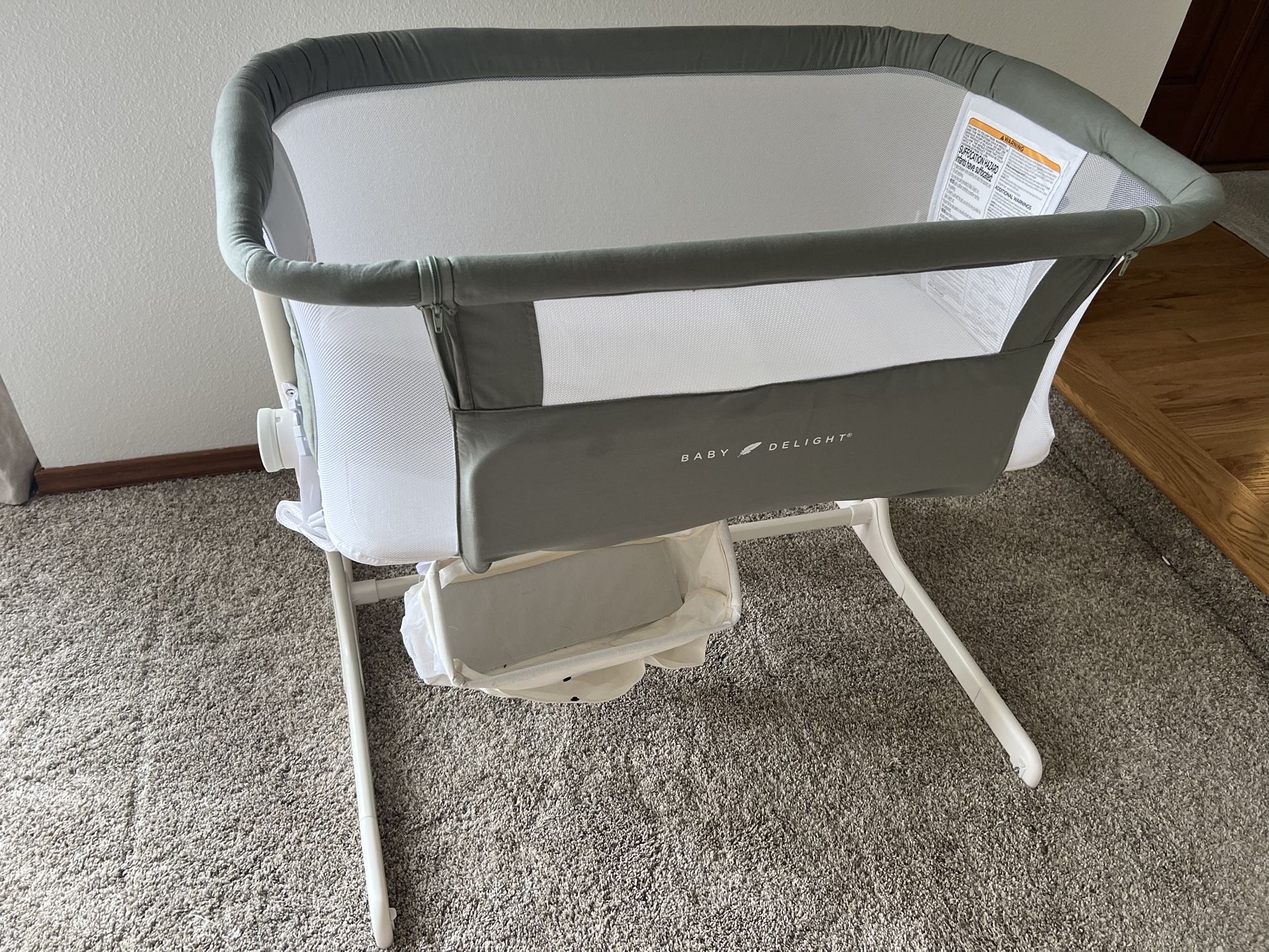 Baby Delight Bassinet