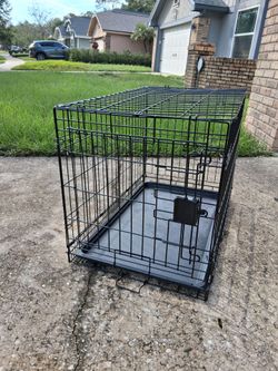Dog Crate Metal Medium Size *25.00 Firm* 31" Long x 21" Wide x 20" Tall