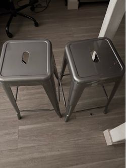 Set of 2 Gray barstools