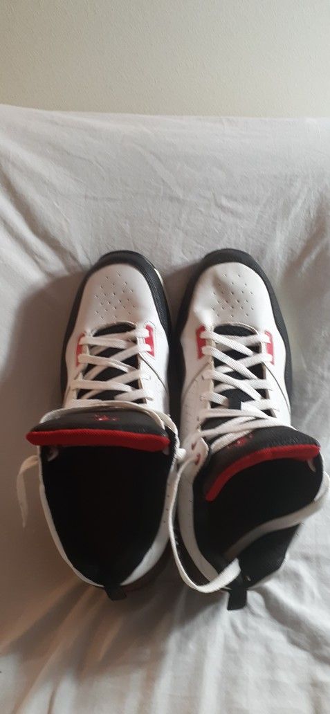 And 1 Mens Size 11