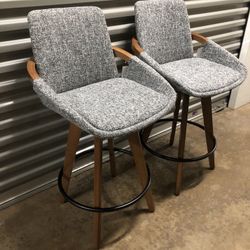 Cosmo 26” Counter Stools – Set of 2 (Walnut Bamboo + Grey Noise Fabric) ✨